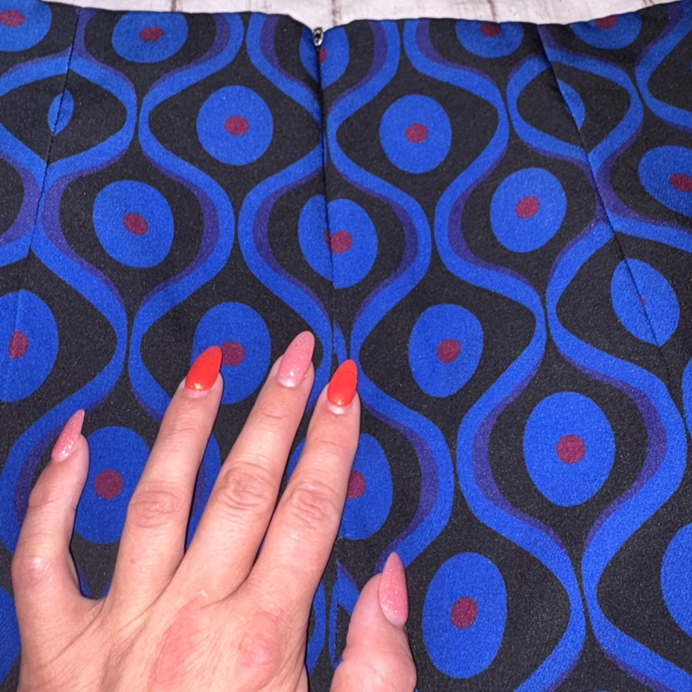 Zara blue and black geo printed longer skirt S - Picture 4 of 6